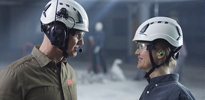 workers using 3M safety equipment
