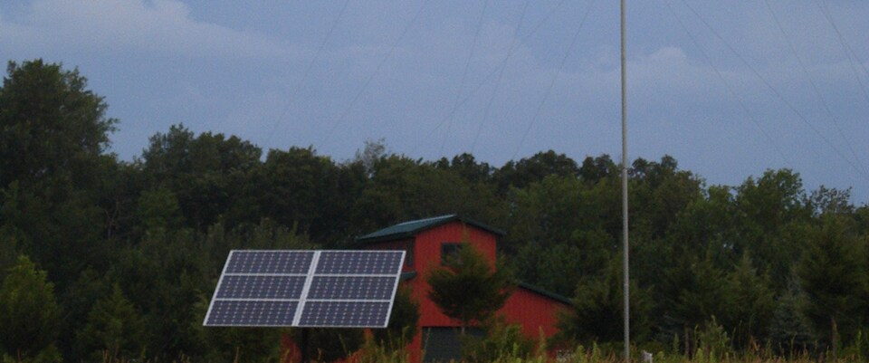 Image of the mini solar array on 3M scientist Tim Hebrink&rsquo;s deck.